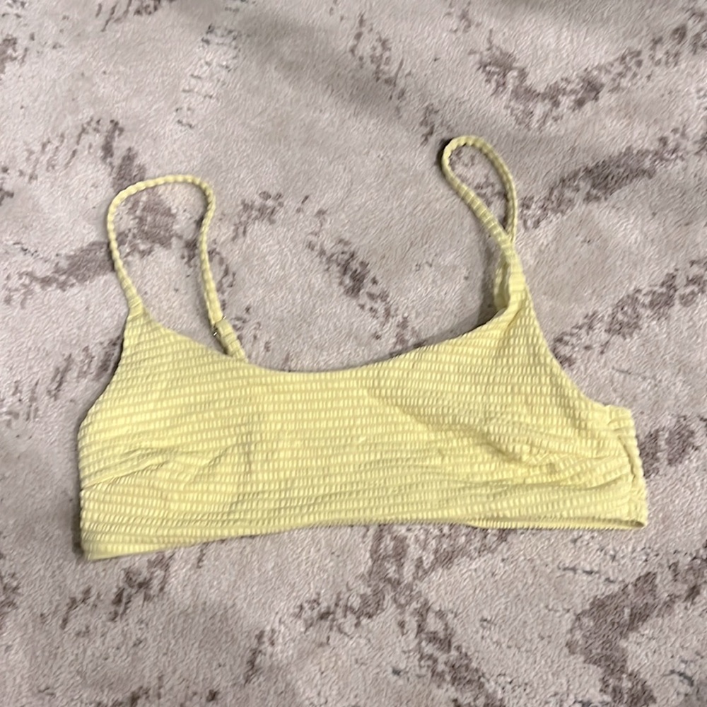 PASTEL YELLOW BIKINI TOP